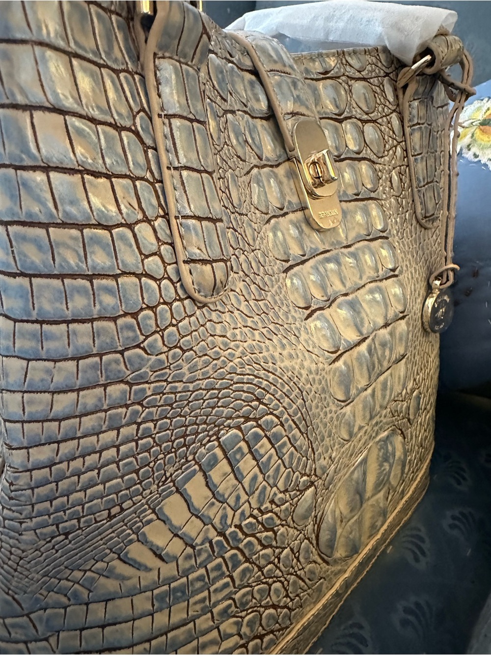 Price Reduced. Brahmin Blue Haze Fiora Leather Bucket HTF Retired No offers - Picture 6 of 14